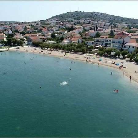 Beach Apartment Kate With Sea View, Balcony And Parking, Murter, Dalmatia Dış mekan fotoğraf